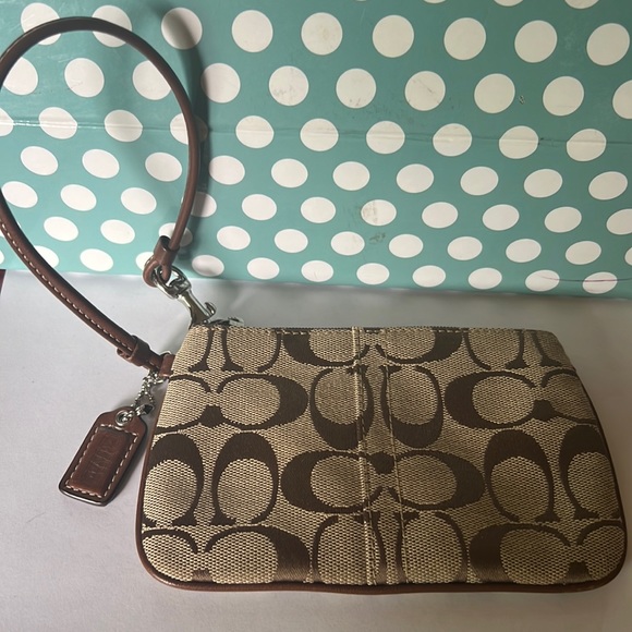 Coach wristlet signature brown - Picture 1 of 5